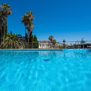Villa Rosa Luxury Private Large To Rent 